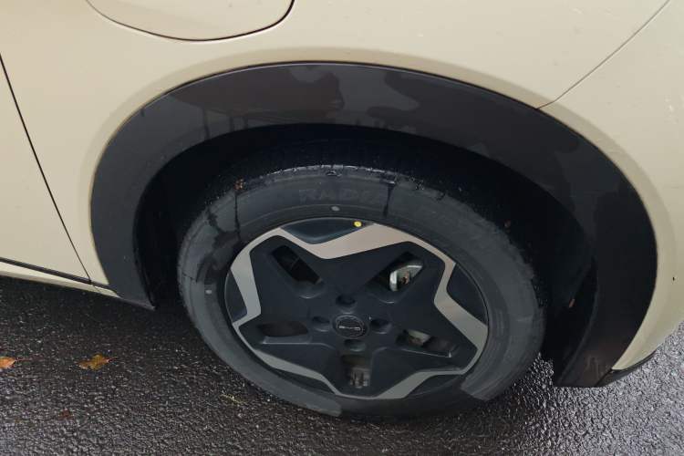 Used BYD Dolphin 2021 405 km Fashion Edition