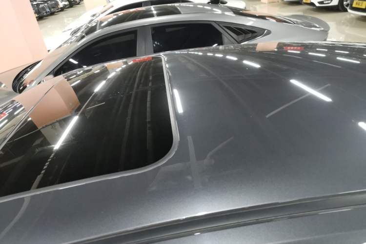 Used Changan UNI-V iDD 2023 ZhiDian iDD 1.5T 113km Smart & Fun Version
