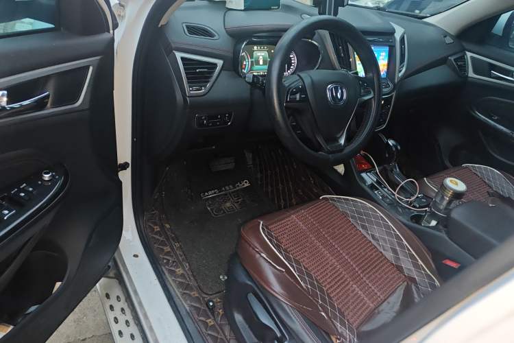 Used Changan CS75 2017 Shangkui Edition 1.5T Automatic Fengxiang Model