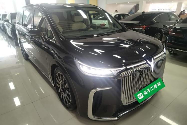 Used VOYAH Dream 2025 EV Four-Wheel Drive Flagship Kunpeng Edition