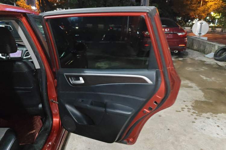 Used Honda Jade 2013 1.8L automatic Comfort version 5 seats
