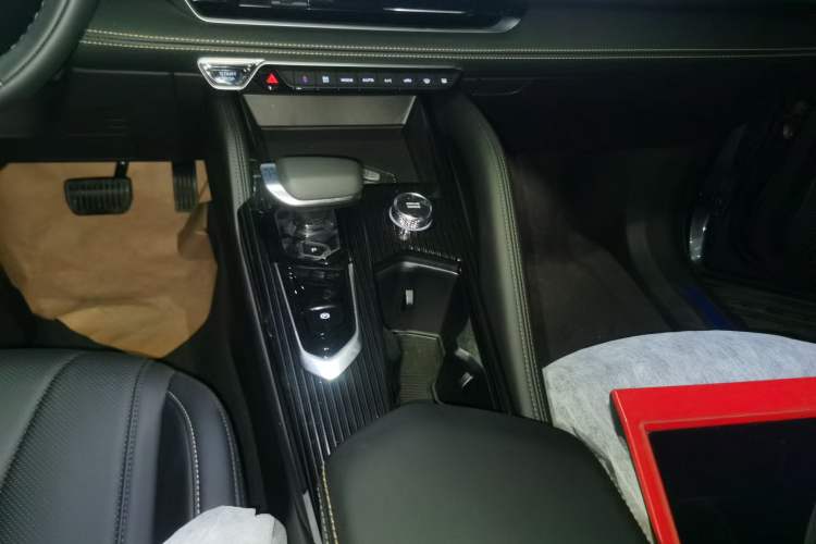 Used Geely Auto Monjaro L 2024 2.0TD DCT EVO Two-Wheel Drive Long-Range Version
