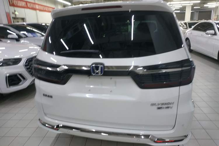 Used Honda Elysion 2022 2.0L eHEV Luxury First Edition
