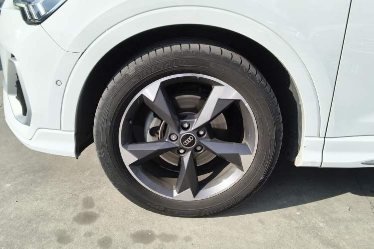 Used Audi Q3 2023 35 TFSI Fashion Dynamic Model (1.4T)