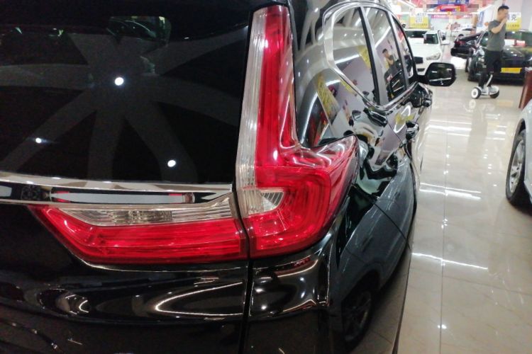 Used Honda CR-V 2017 240TURBO CVT Front-Wheel Drive Fashion Edition
