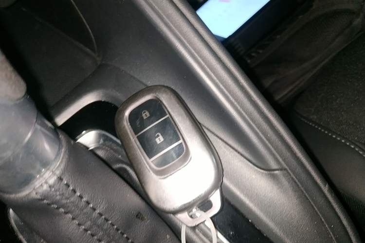 Used Honda Vezel 2023 1.5L CVT Pioneer Edition
