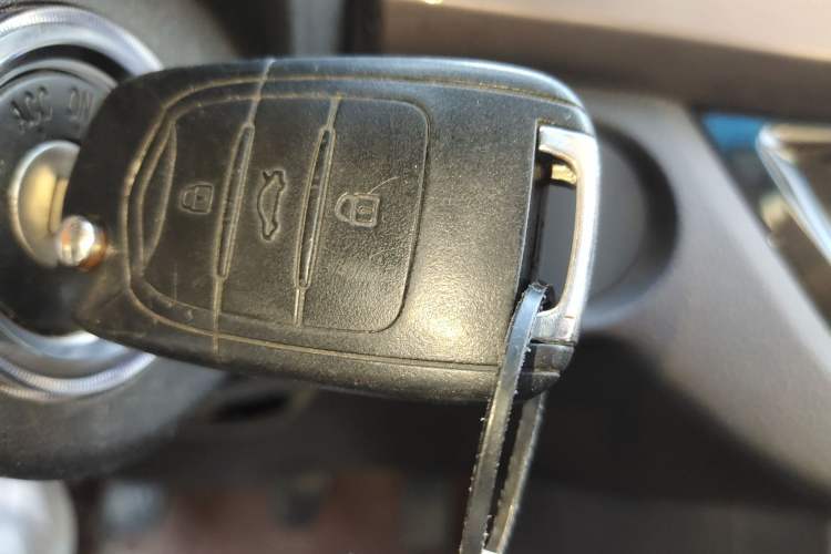 Used Baojun 310W 2017 1.5L Manual Fashion Model China V
