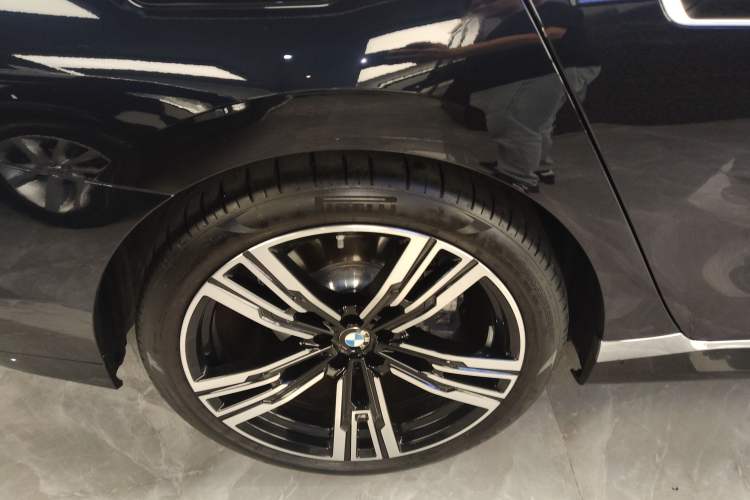 Used BMW 7 Series 2023 740Li Leading Model M Sport Package