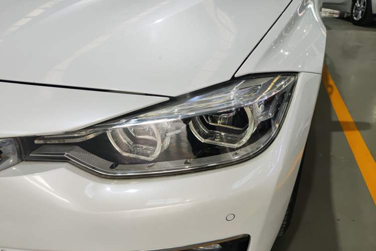 Used BMW 3 Series 2018 320Li Leading Luxury Package
