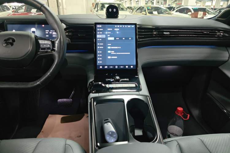 Used Nio ES8 2020 450KM Signature Edition Six-Seater Version
