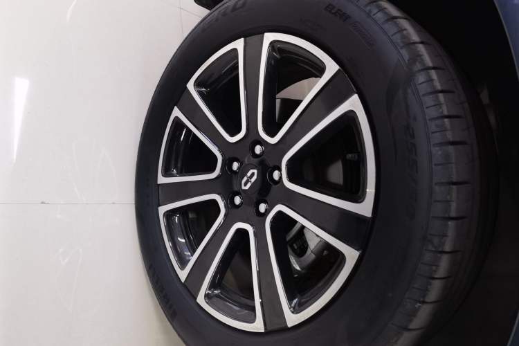 Used Hima AITO M7 2024 1.5T Intelligent Drive Rear-Drive Ultra Version 5 Seats
