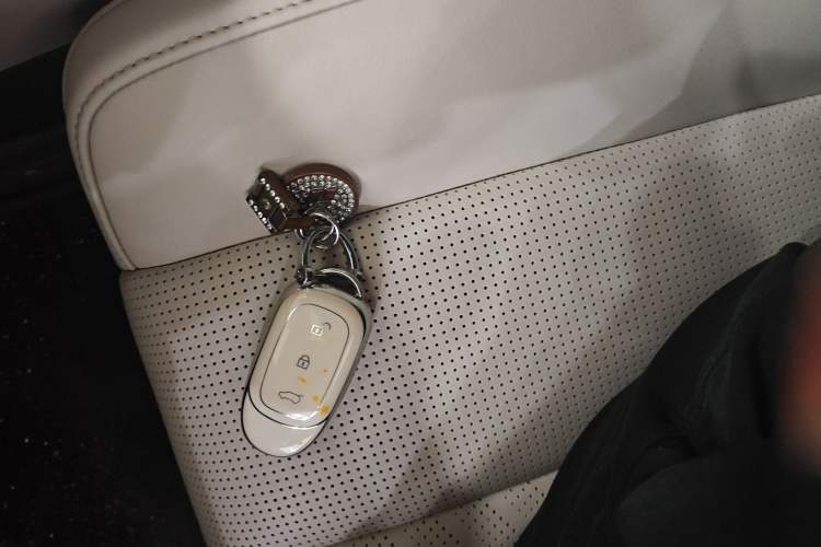 Used Li Auto ONE 2020 Extended-Range 6-Seater Version
