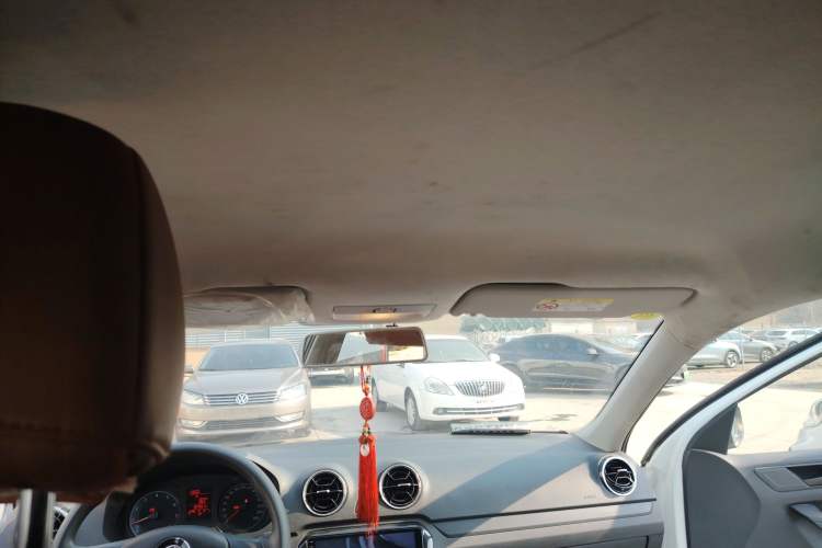 Used Volkswagen Jetta 2019 Dream Edition 1.4L Manual Fashion Version