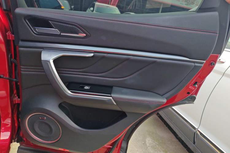 Used Wey VV5 2017 2.0T Ultra-Luxury Version
