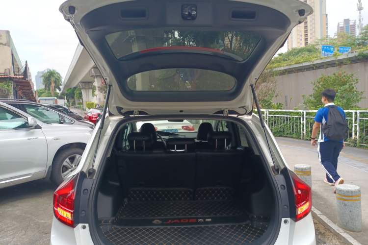 Used Honda Jade 2017 1.8L automatic Comfort version 5 seats