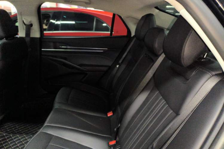 Used Ford Mondeo 2025 2.0T EcoBoost Luxury Version
