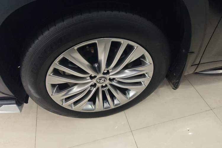 Used Toyota Highlander 2024 2.5L Smart Electric Hybrid Dual-Engine Four-Wheel Drive Prestige Version – 7 Seats
