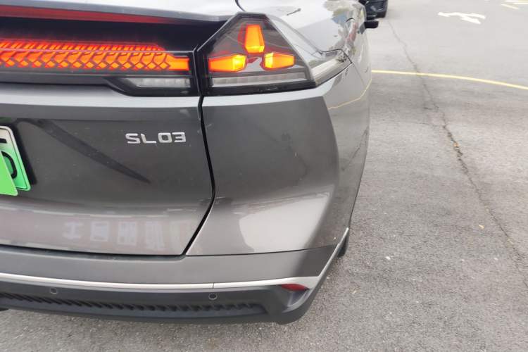 Used  SL03 2023 200Max Range-Extended Version
