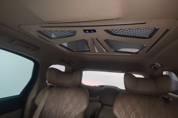 Used Buick GL8 2021 ES Land Cruiser 653T Luxury Edition