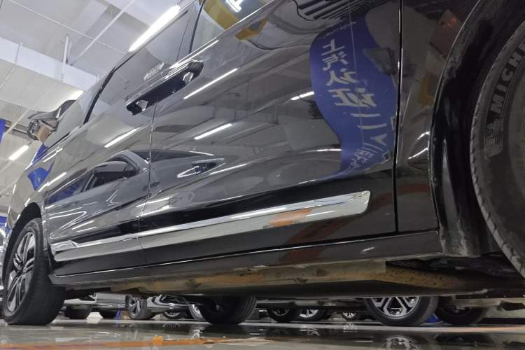 Used  RF8 PHEV 2024 Zhiling Edition 1.5T 150KM Flagship Model – Lithium Iron Phosphate
