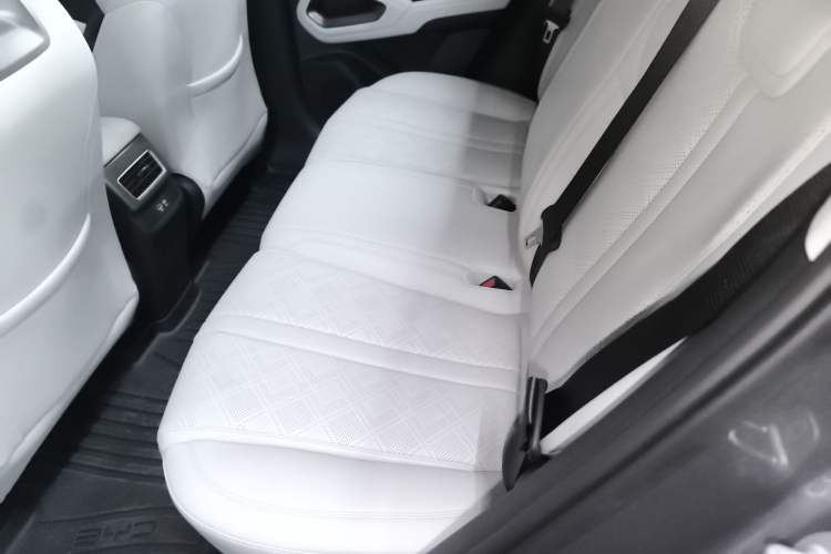 Used BYD Yuan UP 2025 Intelligent Driving Version 401 km Beyond-Range Edition