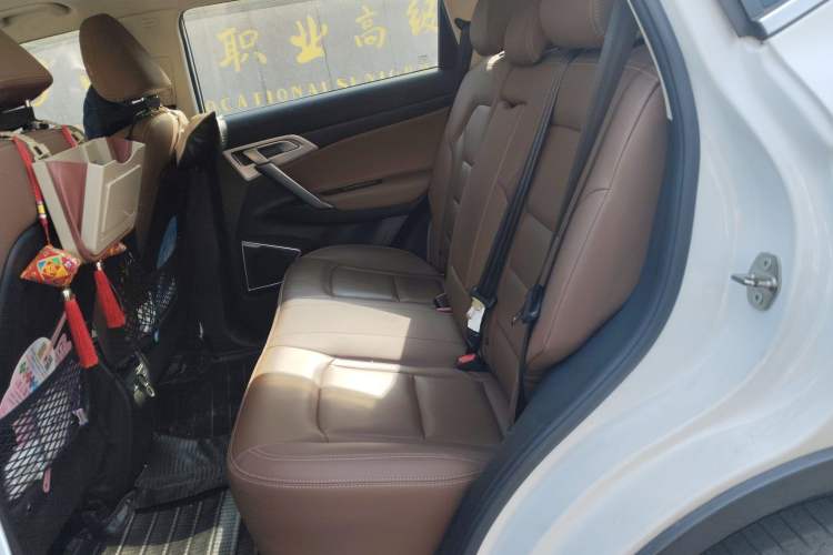 Used Geely Auto Emgrand X7 Sport 2016 1.8TD Automatic ZhiZun Version
