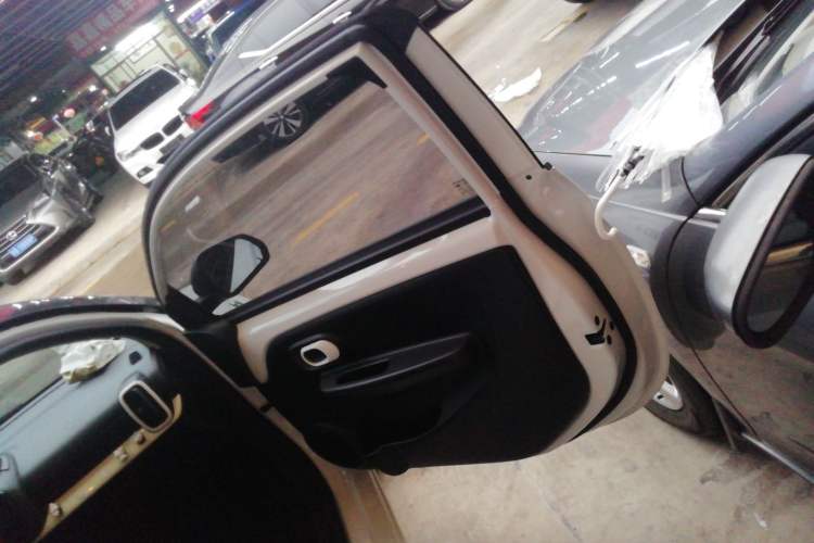 Used Roewe Clever 2022 311km QiQi BoBo Edition
