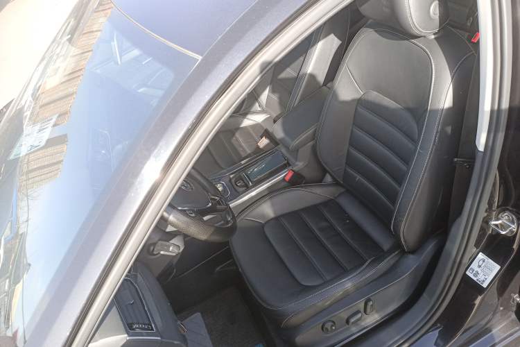 Used Volkswagen Passat 2017 330TSI DSG Luxury Edition
