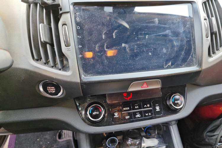 Used Kia Sportage R 2015 2.0L Automatic Two-Wheel Drive DLX Model
