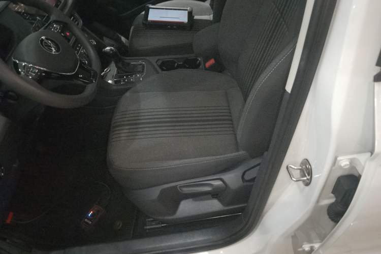 Used Volkswagen Tharu 2021 280TSI Two-Wheel Drive Trend Edition
