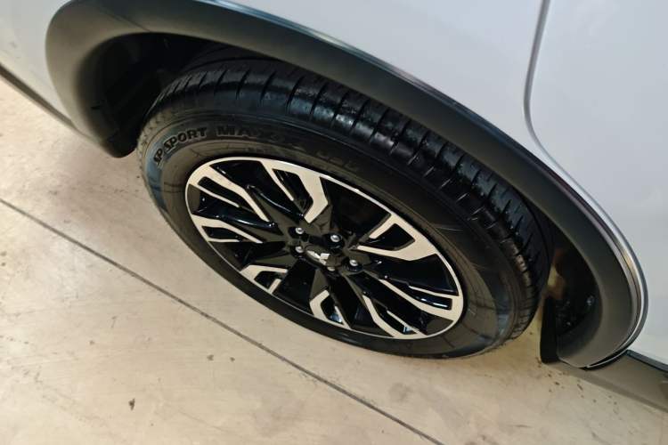 Used Mitsubishi Outlander 2020 2.4L 4x4 Zhi Xiang Edition 5 Seats