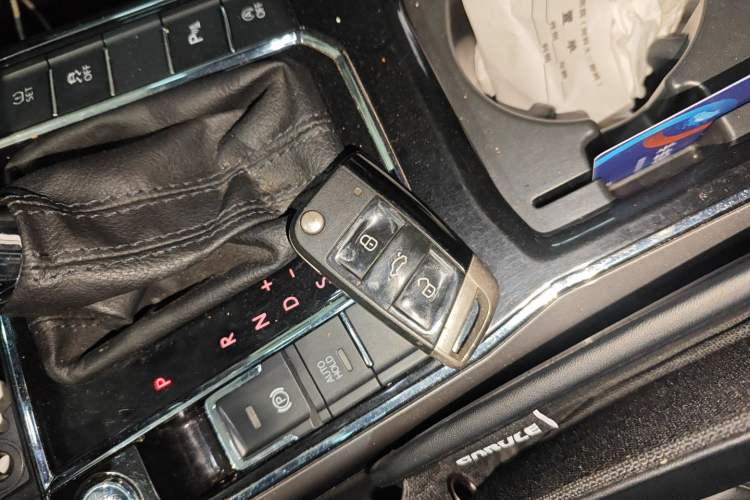 Used Volkswagen Passat 2017 330TSI DSG Luxury Edition
