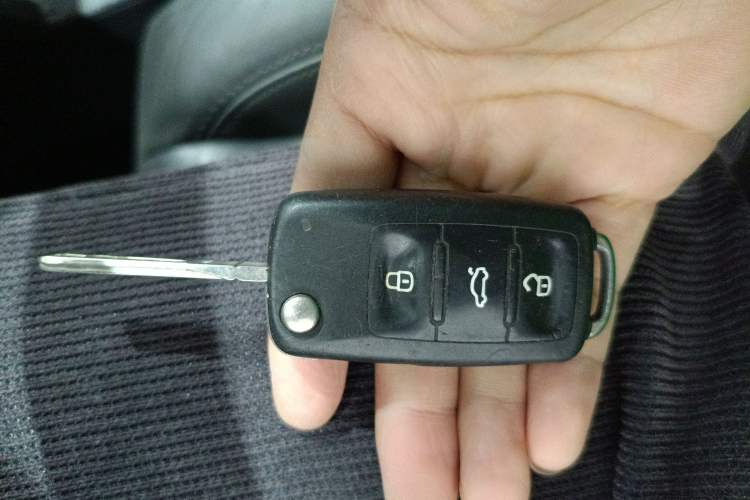 Used Volkswagen Touran 2015 1.4T DSG Comfort Edition 5 Seats
