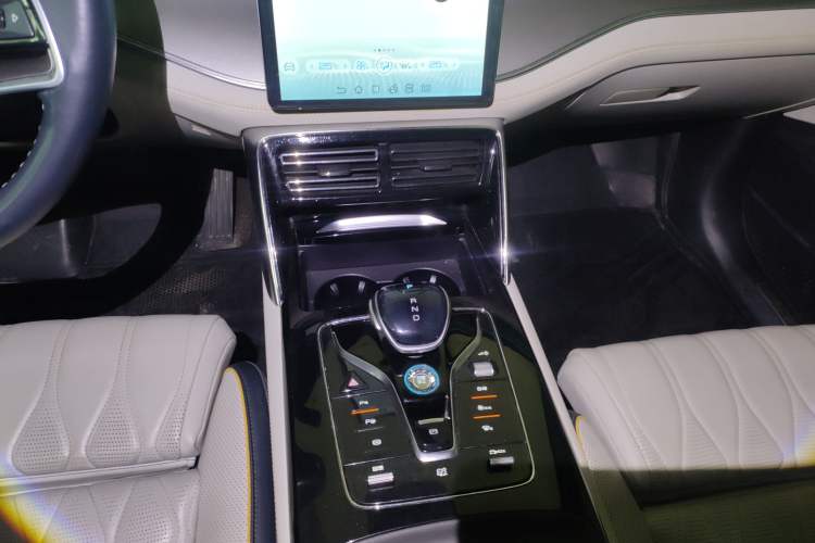 Used BYD Tang New Energy 2022 EV 635 km All-Wheel-Drive Flagship Model