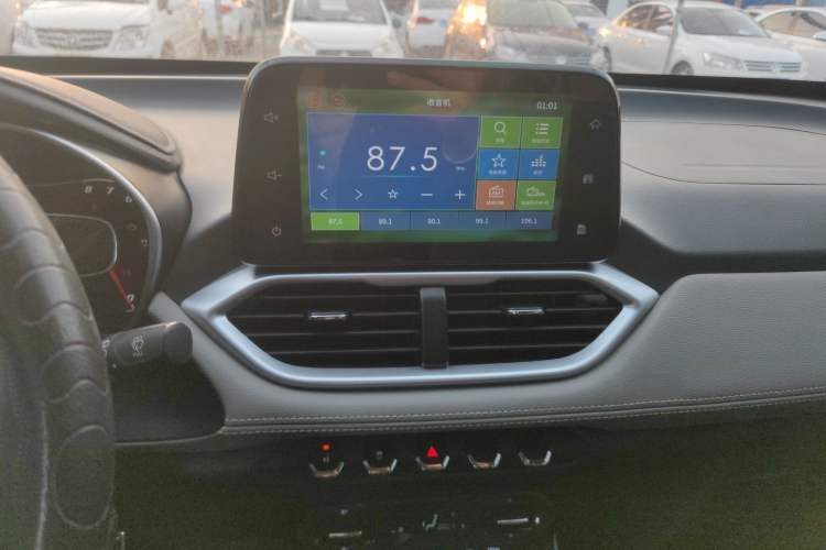 Used Baojun 510 2019 1.5L Manual Enjoyment Model 77kW China VI Emission Standard
