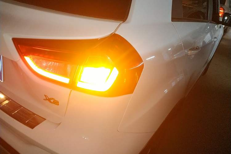 Used Geely Auto Vision X3 2017 1.5L Manual Elite Model
