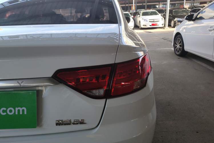 Used Geely Auto Emgrand GL 2017 1.8L DCT Elite Model
