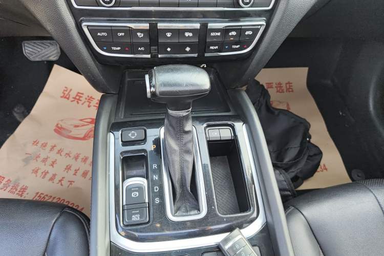 Used GAC Trumpchi GS8 2017 320T Two-Wheel Drive Luxury Smart Connectivity Version (7 Seats)
