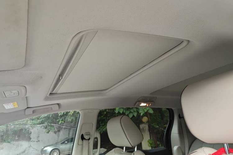 Used Buick GL8 2020 Land Business Class 652T Luxury Model
