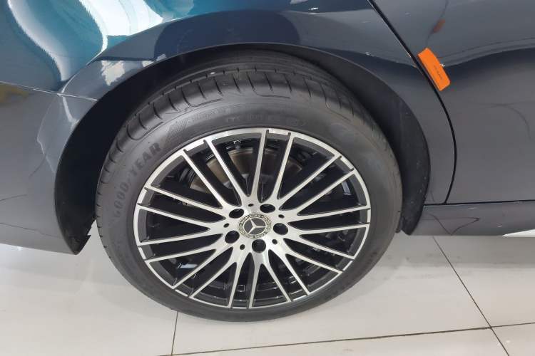 Used Mercedes-Benz C-Class 2024 Second Facelift C 260 L Sport Edition
