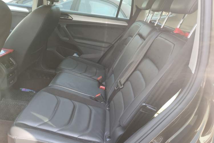 Used Volkswagen Tiguan L 2017 380TSI Automatic All-Wheel-Drive Luxury Edition
