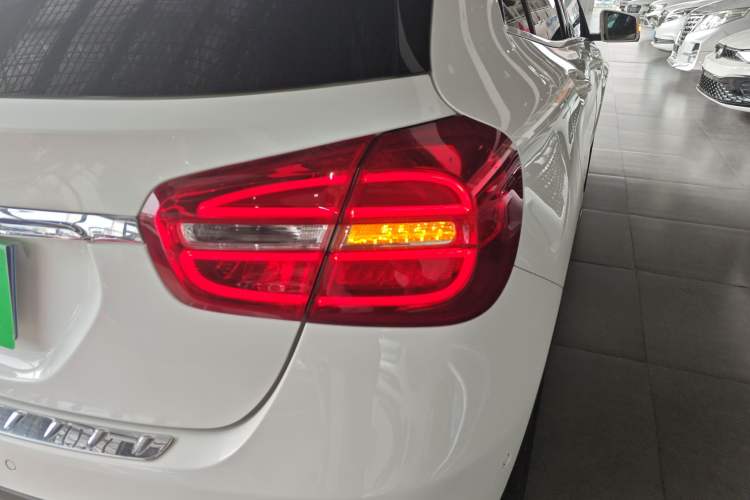 Used Mercedes-Benz GLA 2016 GLA 200 Fashion Model
