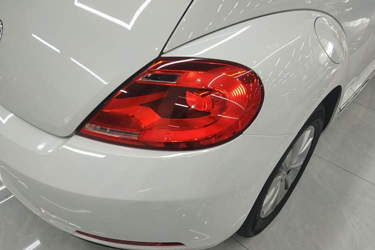 Used Volkswagen Beetle 2015 180TSI model
