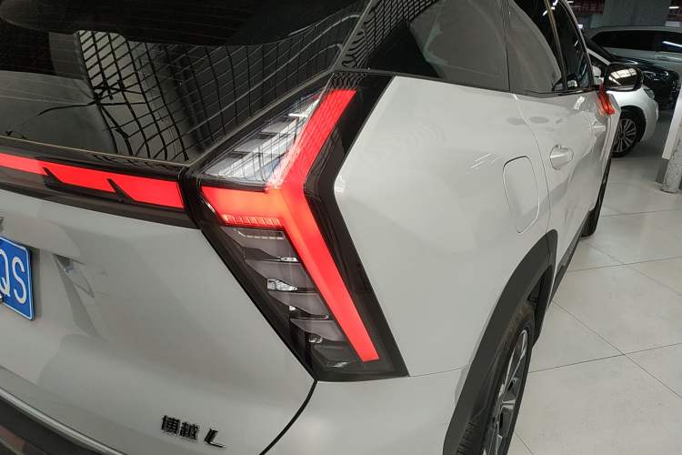 Used Geely Auto FX11 2024 1.5TD DCT Prestige Edition
