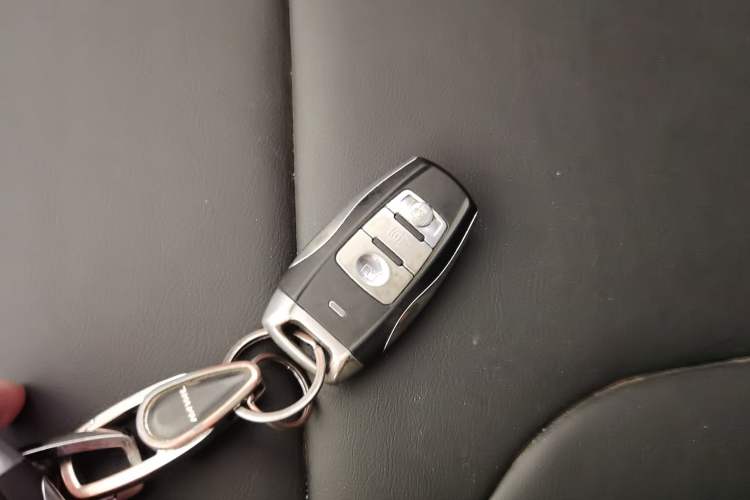 Used Haval H2 2018 Red-Label 1.5T Manual Two-Wheel Drive Luxury Model
