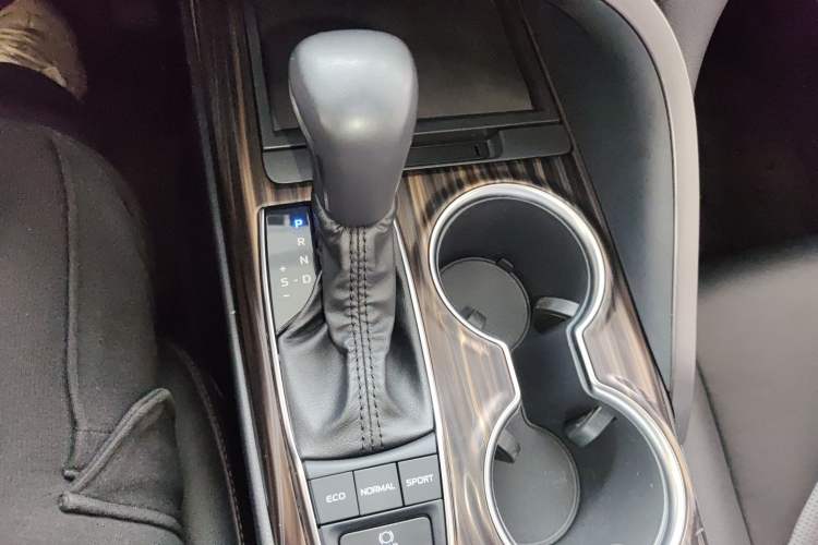 Used Toyota Camry 2019 2.5G Luxury Edition China VI Standard