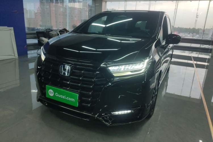 Used Honda Elysion 2024 2.0L eHEV Luxury Edition
