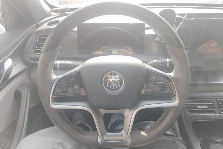 Used BYD Qin PLUS 2023 Champion Edition EV 420KM Leading Model