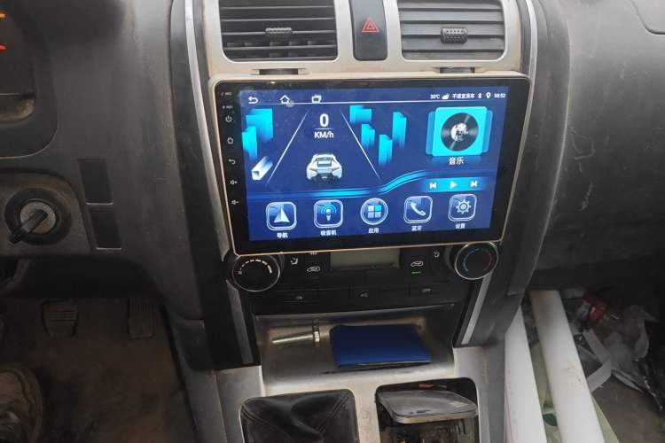 Used Jinbei Express 2020 2.0L China VI Standard Practical 6-Seater G6P-5 1TZS
