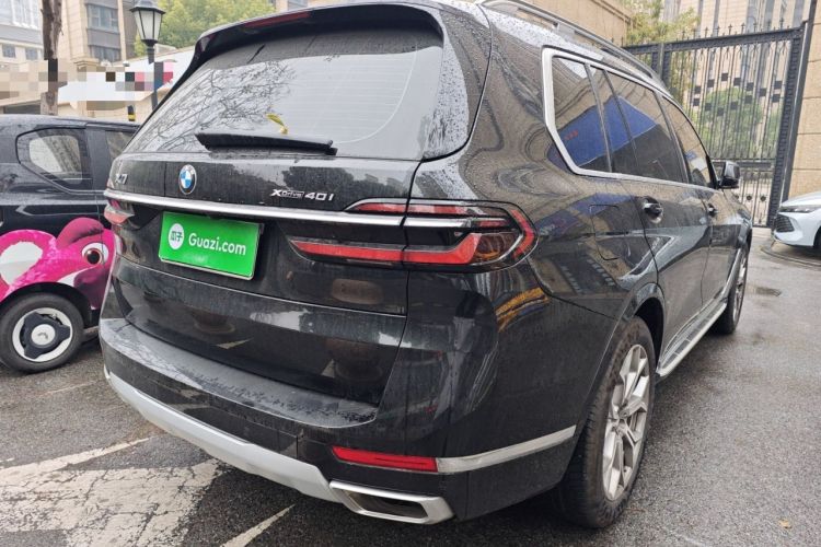 Used BMW X7 2023 xDrive40i Luxury Package with Leading Features
